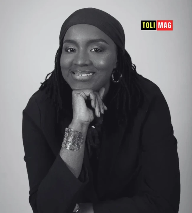 Portrait de Nafissatou Dia Kane, coach sénégalaise et fondatrice de Dundland, promouvant le bien-être et l’épanouissement au travail